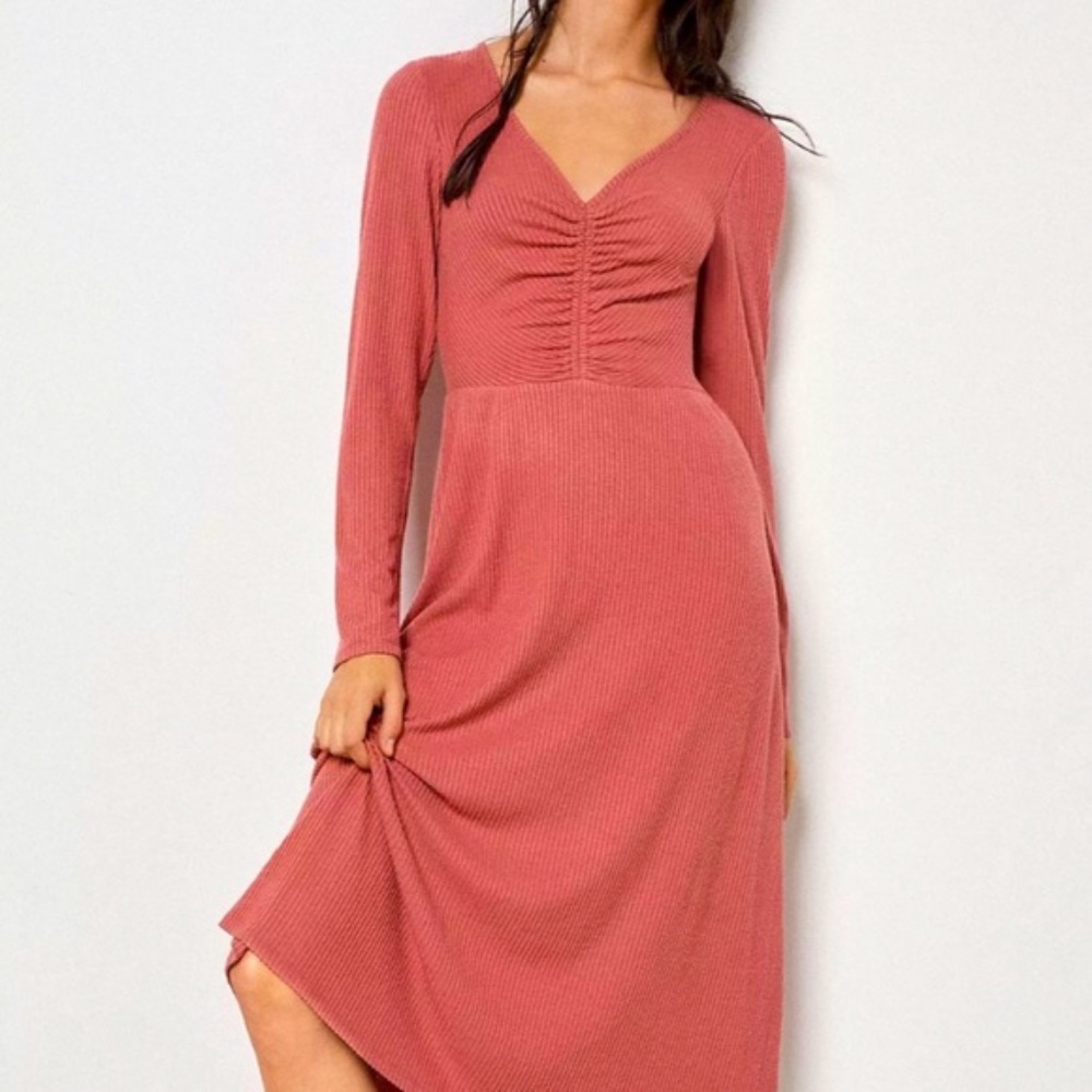 Elegant Pink Midi Dress